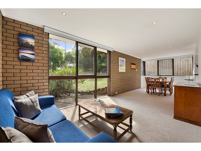 14 Lincoln Drive, Lower Plenty VIC 3093