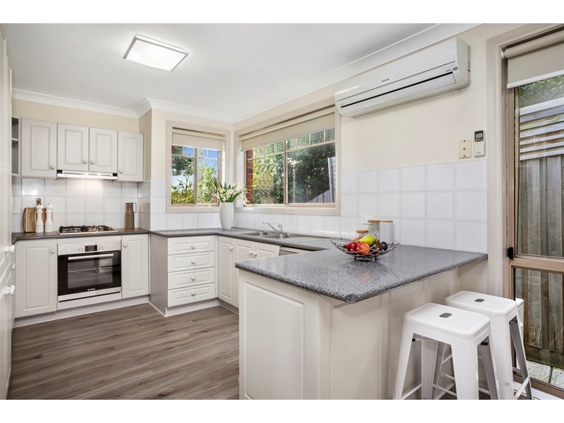 1/12 Austin Street, Bulleen VIC 3105