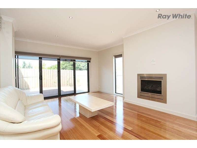 2/44 Dunoon Street, Doncaster VIC 3108