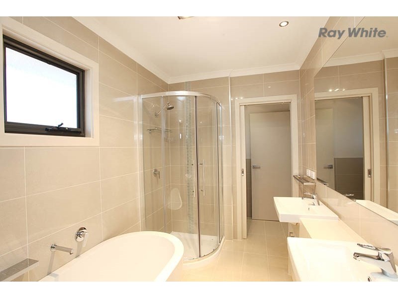 2/44 Dunoon Street, Doncaster VIC 3108