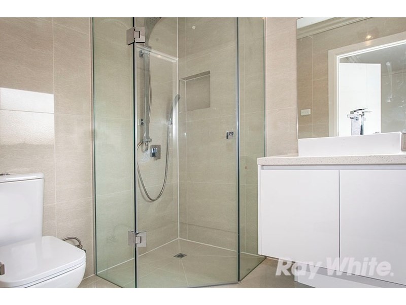 2/49 Lowan Avenue, Templestowe Lower VIC 3107