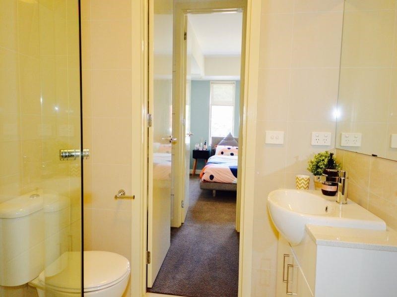 206/1136 Whitehorse Road, Box Hill VIC 3128