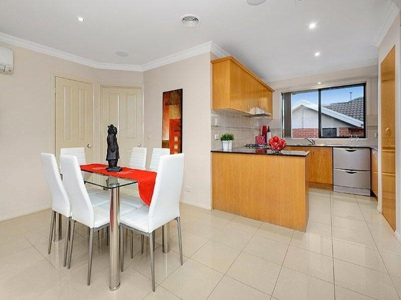 4/8 Yarraleen Place, Bulleen VIC 3105