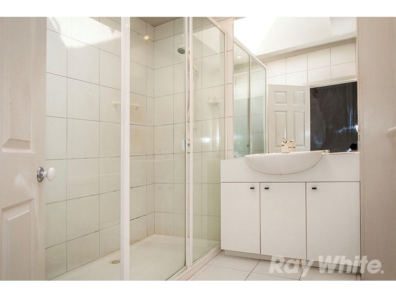 61 Relowe Crescent, Mont Albert North VIC 3129