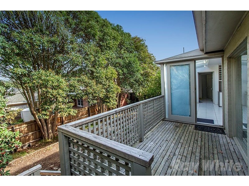 61 Relowe Crescent, Mont Albert North VIC 3129