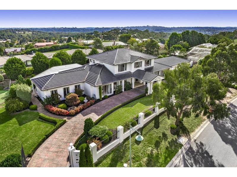 43 Edwin Road, Templestowe VIC 3106