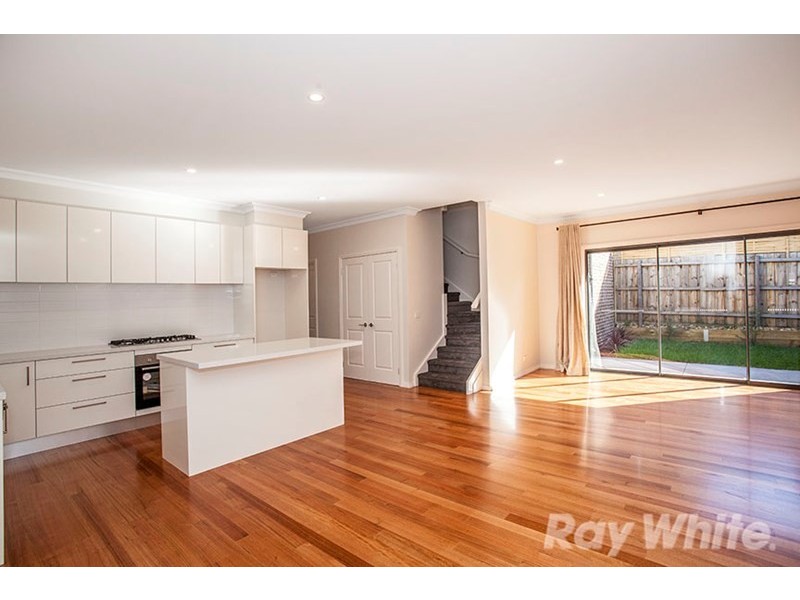 3/38 Cook Road, Mitcham VIC 3132