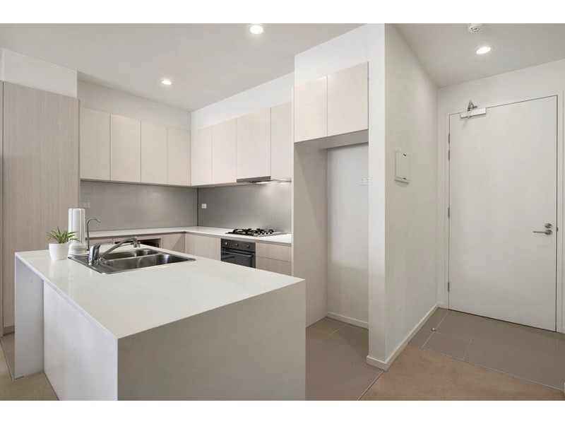 305/8 Berkeley Street, Doncaster VIC 3108