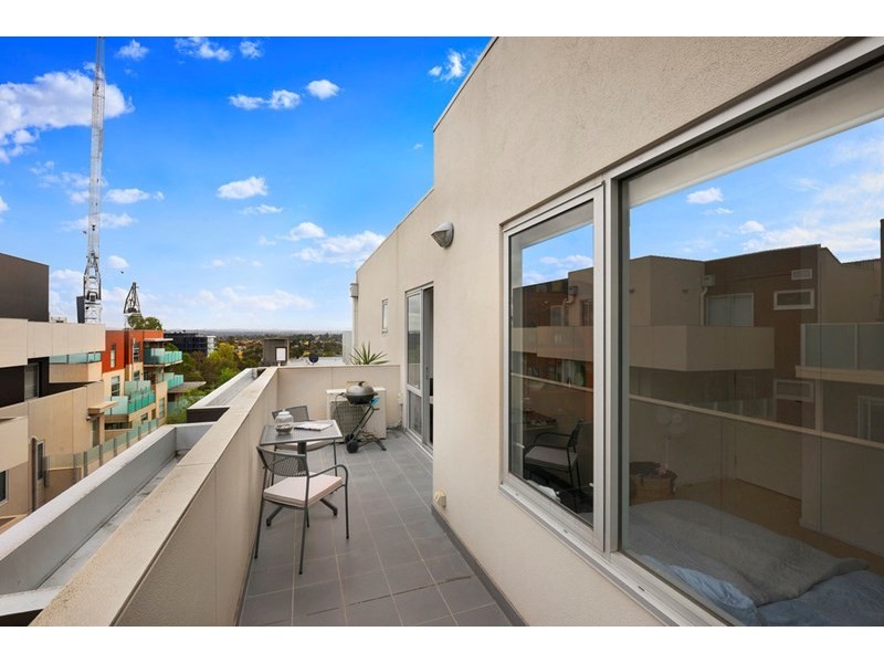 305/8 Berkeley Street, Doncaster VIC 3108