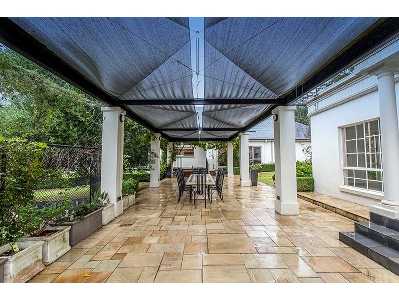 4 Jacov Gardens, Templestowe VIC 3106