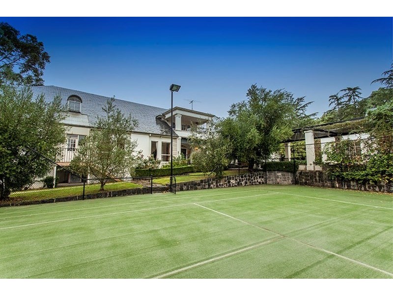 4 Jacov Gardens, Templestowe VIC 3106