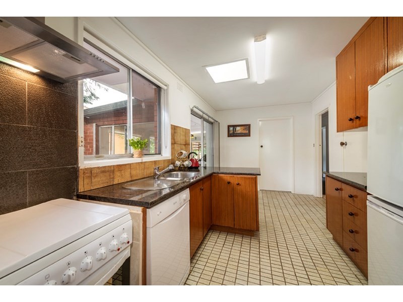 16 Burilla Avenue, Doncaster VIC 3108