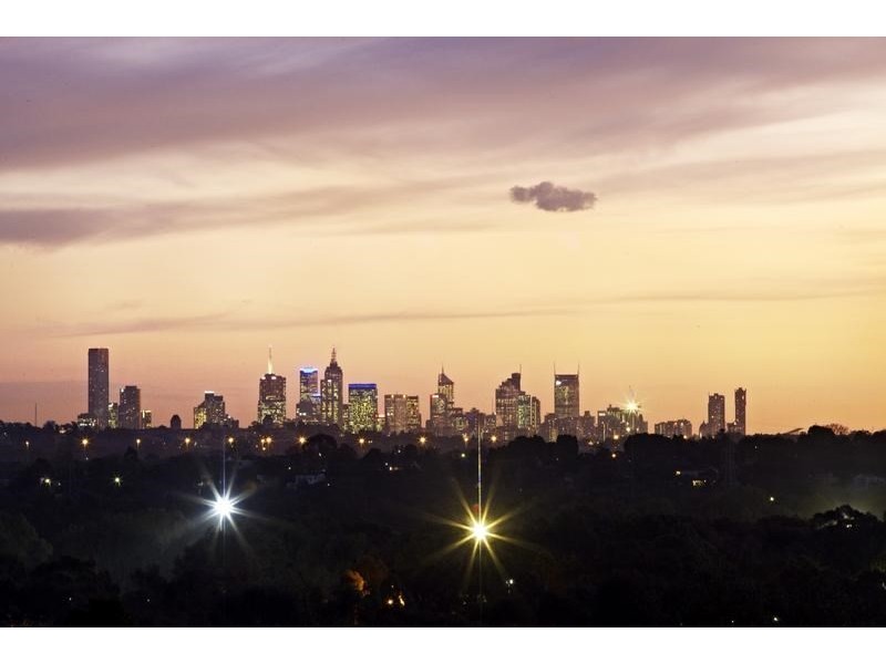 23 Robinson Grove, Bulleen VIC 3105