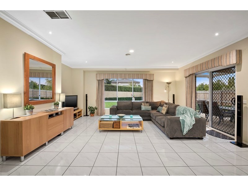 5 Augustus Rise, Templestowe VIC 3106