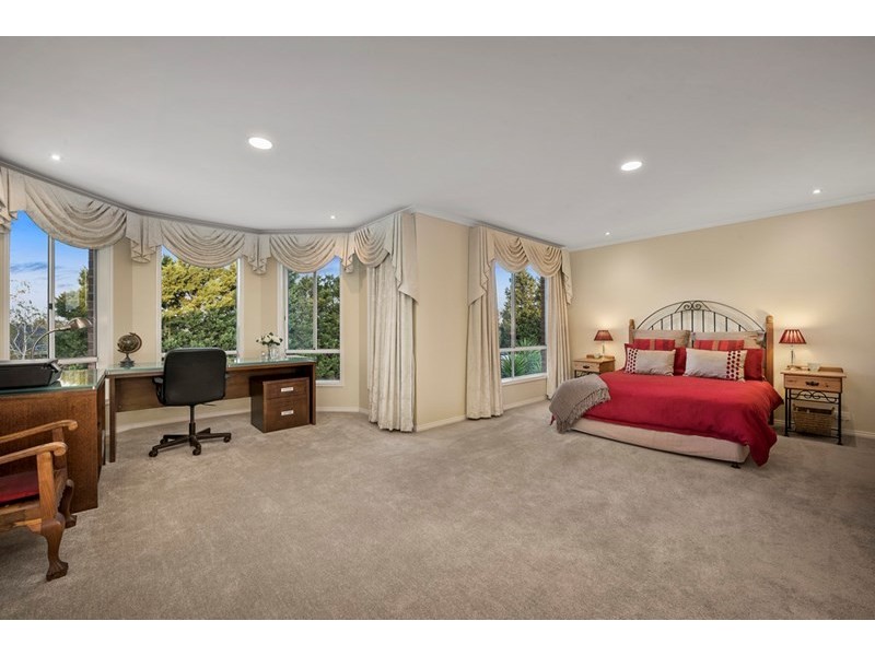 5 Augustus Rise, Templestowe VIC 3106