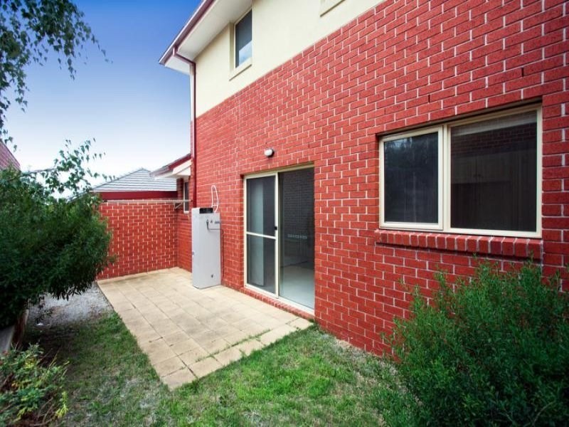 2/784 Elgar Road, Doncaster VIC 3108