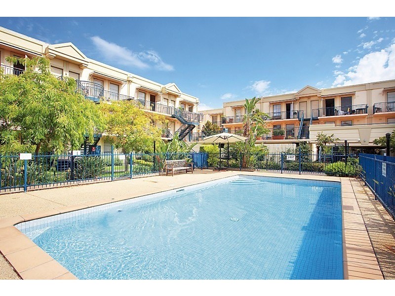 72/682 Nicholson Street, Fitzroy North VIC 3068