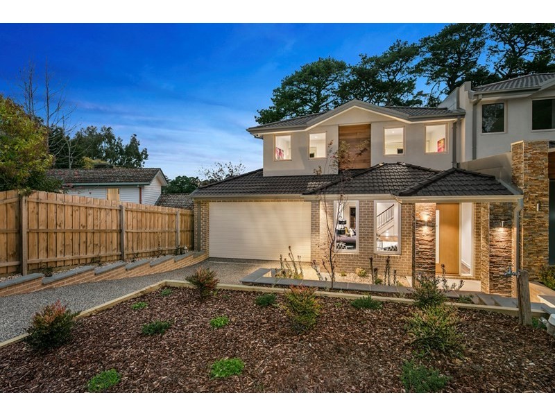 16 Larkspur Avenue, Doncaster VIC 3108