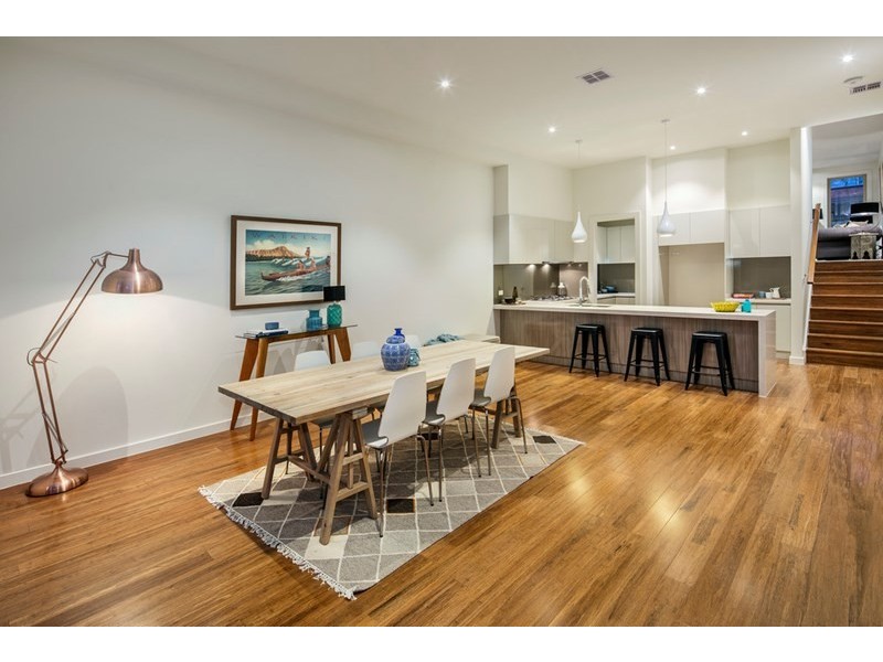 16 Larkspur Avenue, Doncaster VIC 3108