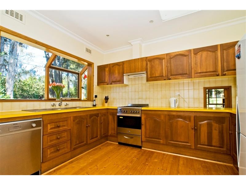 24 Park Road, Ringwood North VIC 3134