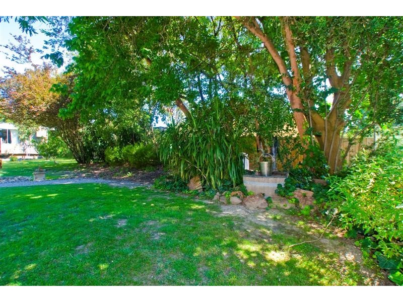 24 Park Road, Ringwood North VIC 3134