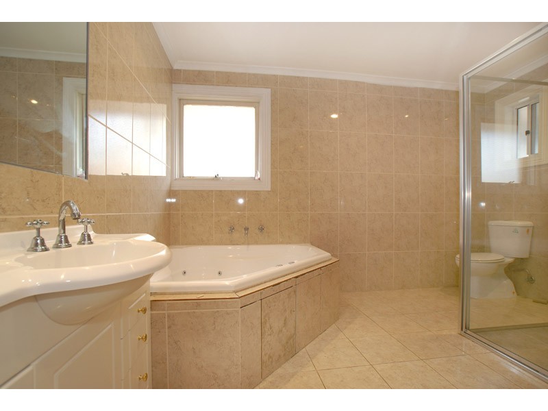 47 Wetherby Road, Doncaster VIC 3108