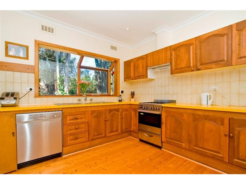 24 Park Road, Ringwood North VIC 3134