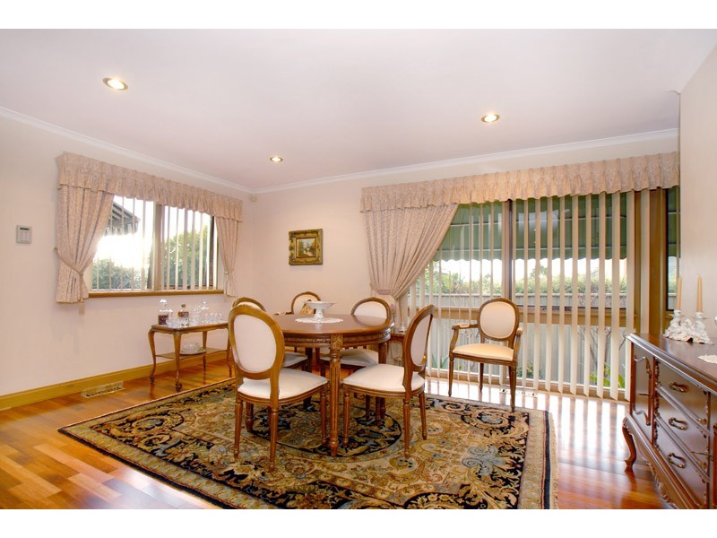 12 Forest Court, Templestowe VIC 3106