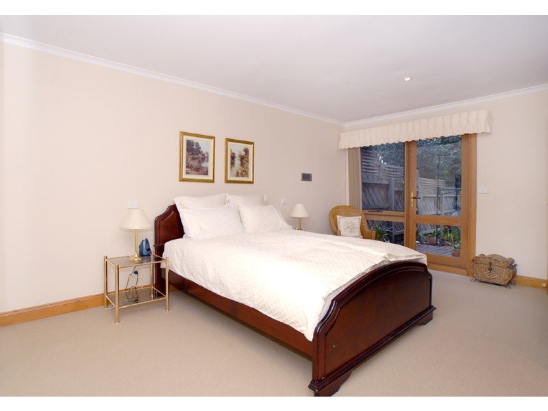 12 Forest Court, Templestowe VIC 3106