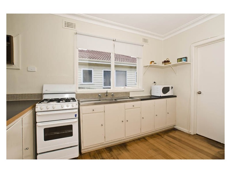 70 Russell Crescent, Doncaster East VIC 3109