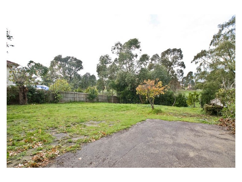 70 Russell Crescent, Doncaster East VIC 3109