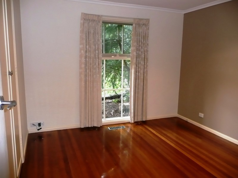 20 Snowgum Road, Doncaster East VIC 3109