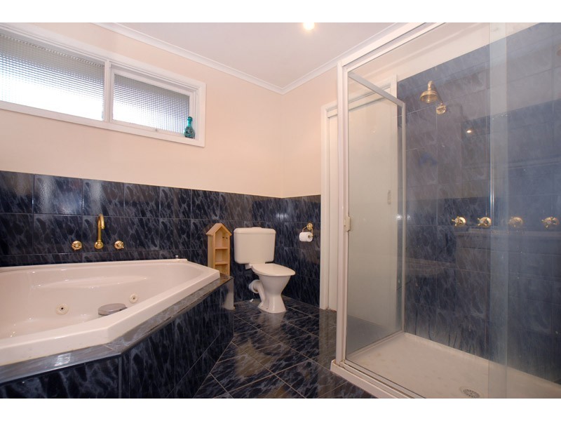 2 Huon Court, Donvale VIC 3111