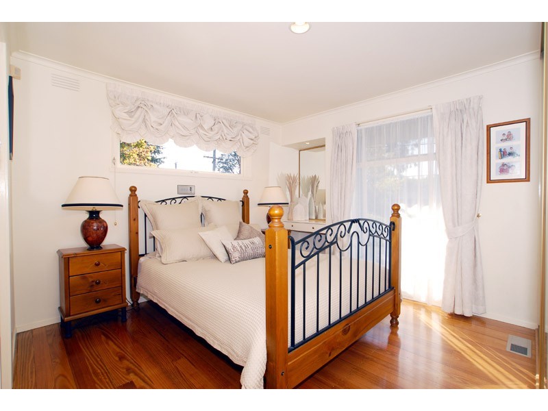 4 White Way, Bulleen VIC 3105