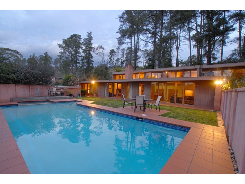 2/96 Woodhouse Road, Donvale VIC 3111