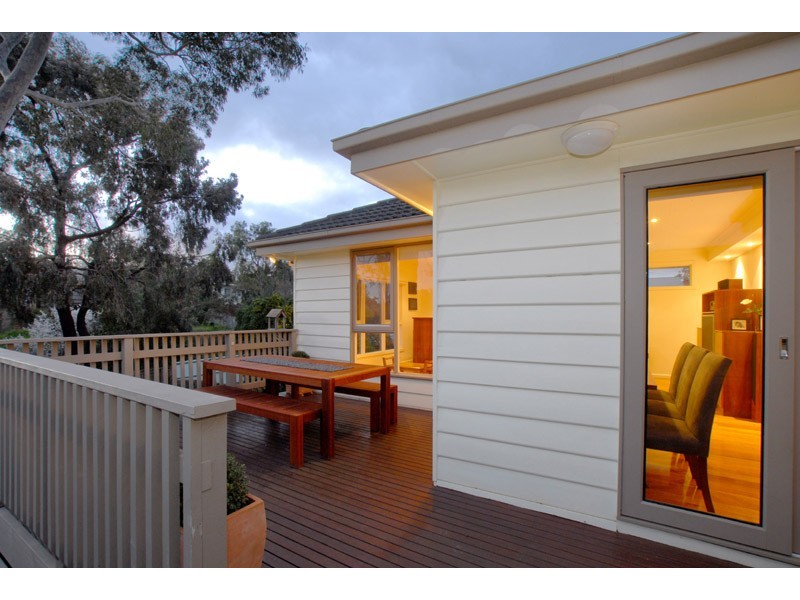 9 Alfreda Avenue, Bulleen VIC 3105