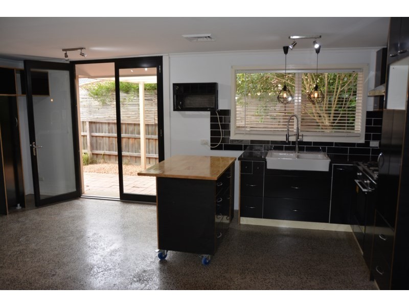 2/12-14 Franklin Road, Doncaster East VIC 3109