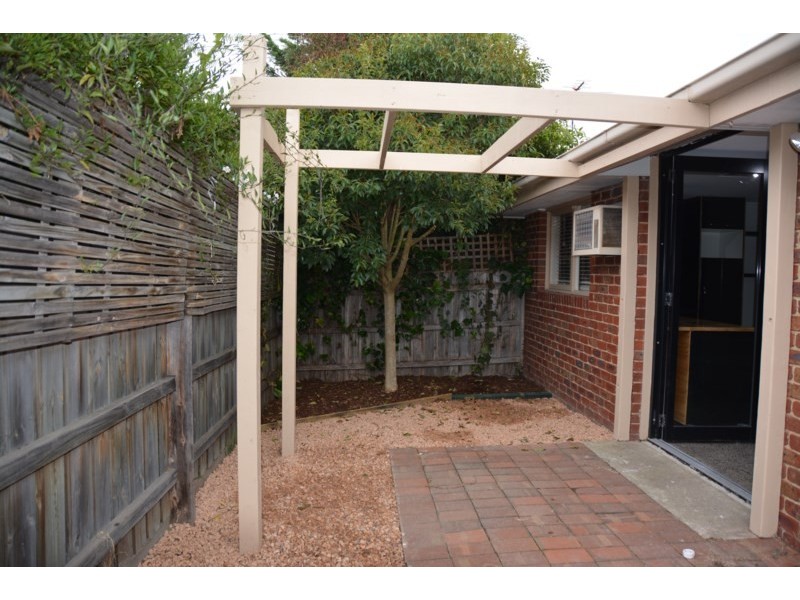 2/12-14 Franklin Road, Doncaster East VIC 3109