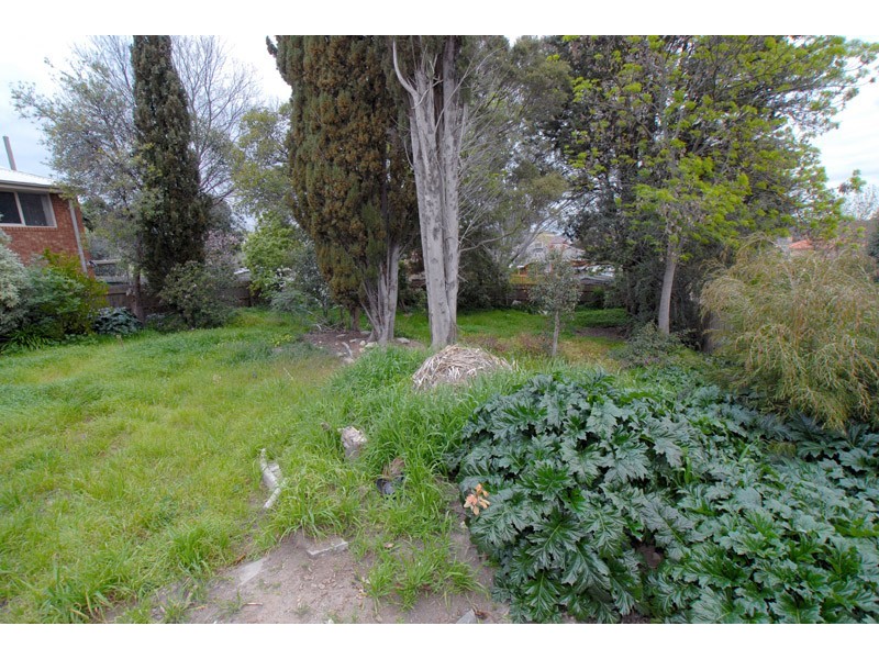 18 Calderwood Street, Bulleen VIC 3105