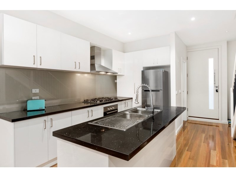 11/69 Tram Road, Doncaster VIC 3108