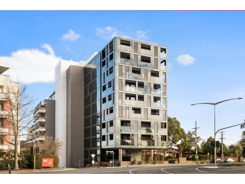 101/5 Sovereign Point Court, Doncaster VIC 3108