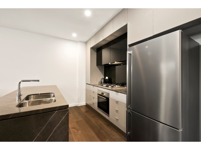 101/5 Sovereign Point Court, Doncaster VIC 3108