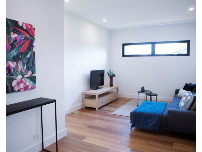 6 Parkview Place, Doncaster VIC 3108
