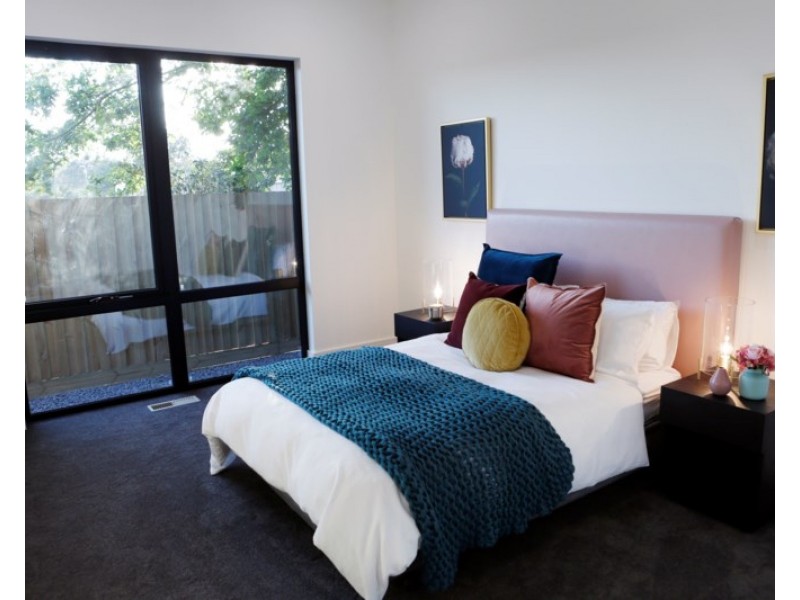 6 Parkview Place, Doncaster VIC 3108