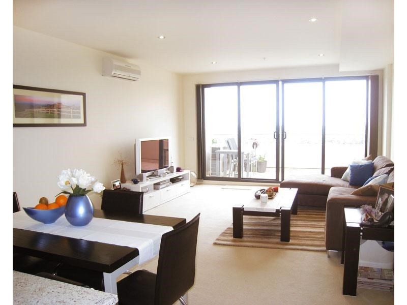 304/8 Clay Drive, Doncaster VIC 3108