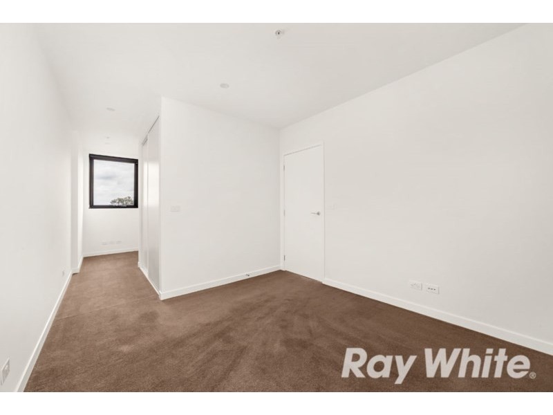 503/5 Sovereign Point Court, Doncaster VIC 3108