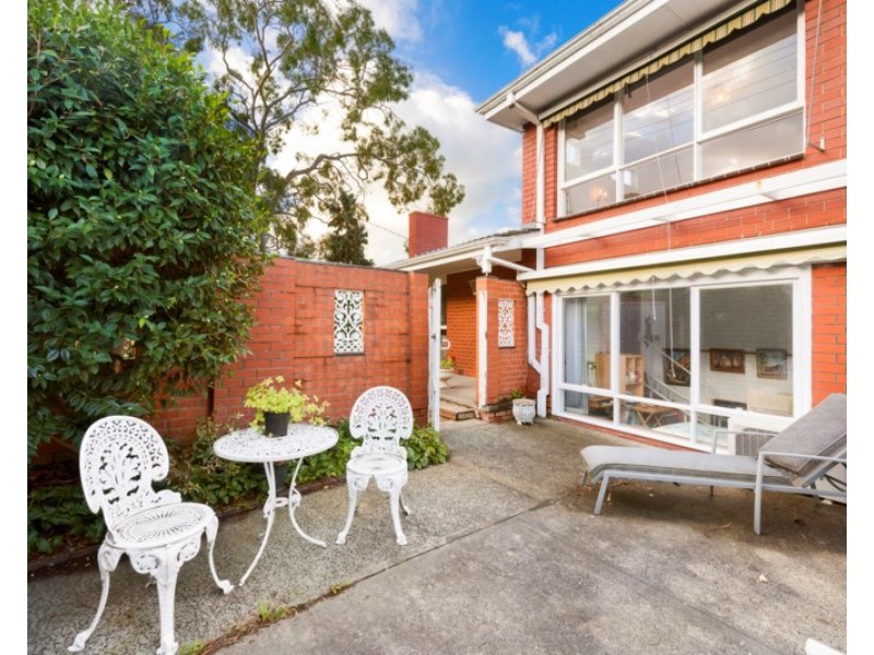 8 Raven Street, Doncaster East VIC 3109