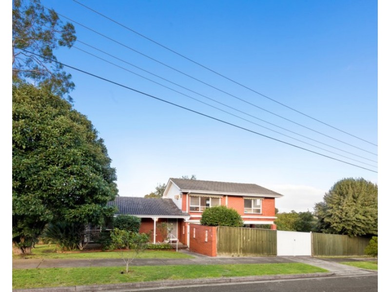 8 Raven Street, Doncaster East VIC 3109