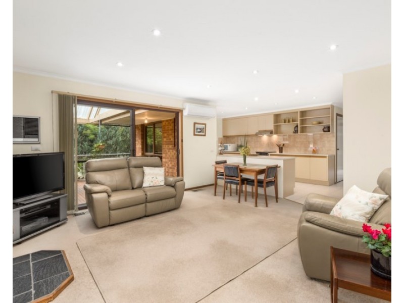 6 Tulip Court, Warranwood VIC 3134