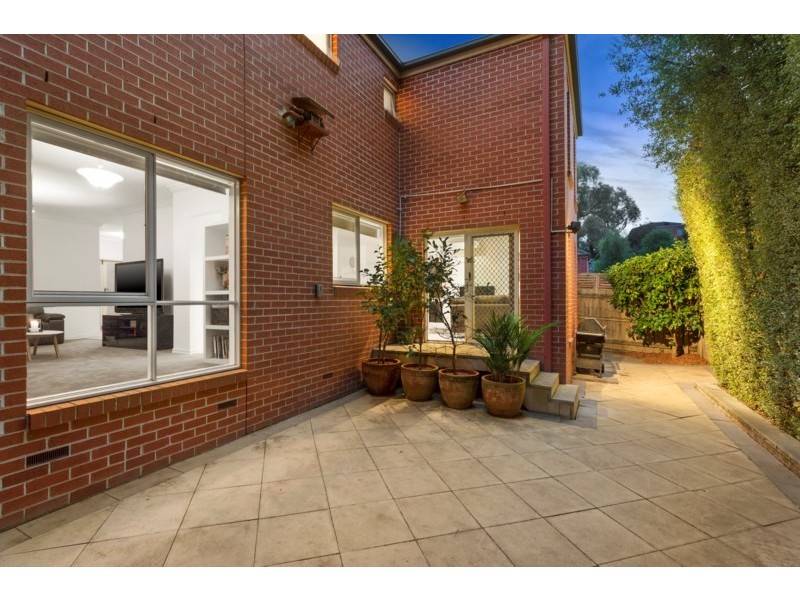 2 Gum Ridge Close, Templestowe VIC 3106